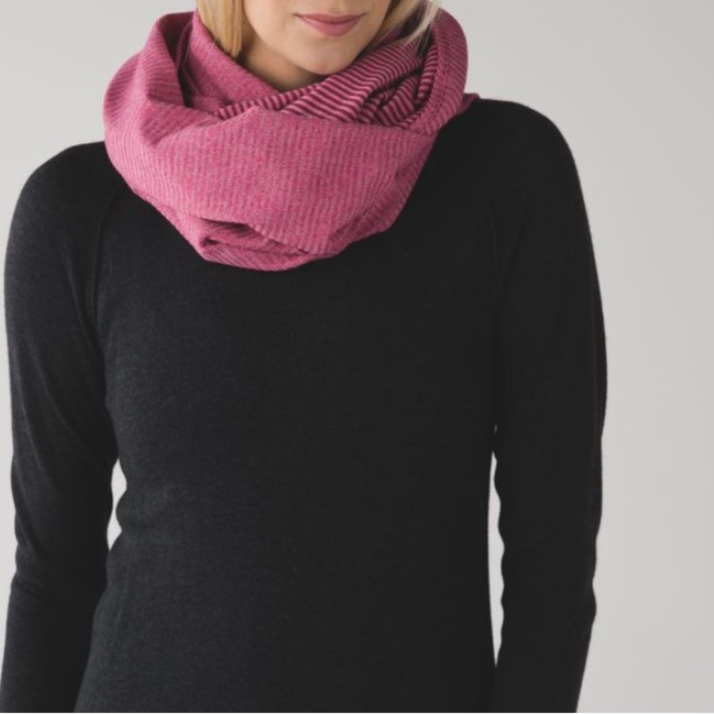 Ivivva Scarf